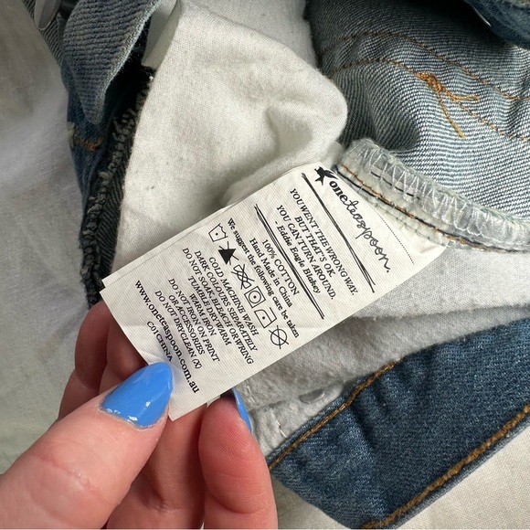 One Teaspoon Outlaws Low Waist Boyfriend Shorts - Picture 6 of 7